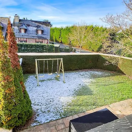 Maison Pour 8 Personnes, Avec Piscine Casa de Férias Deauville