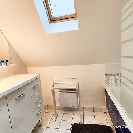 Maison Pour 8 Personnes, Avec Piscine
